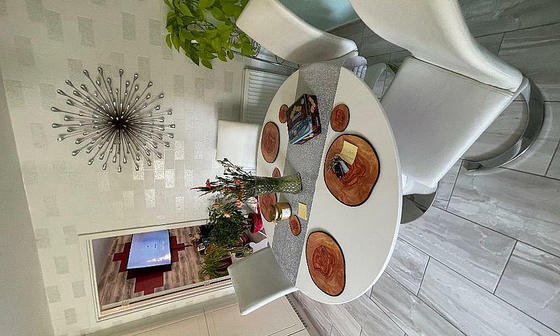 3 Bedroom House In F...