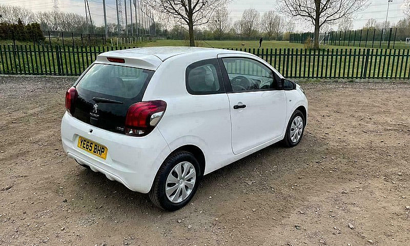 Peugeot 108 1.0 Petr...