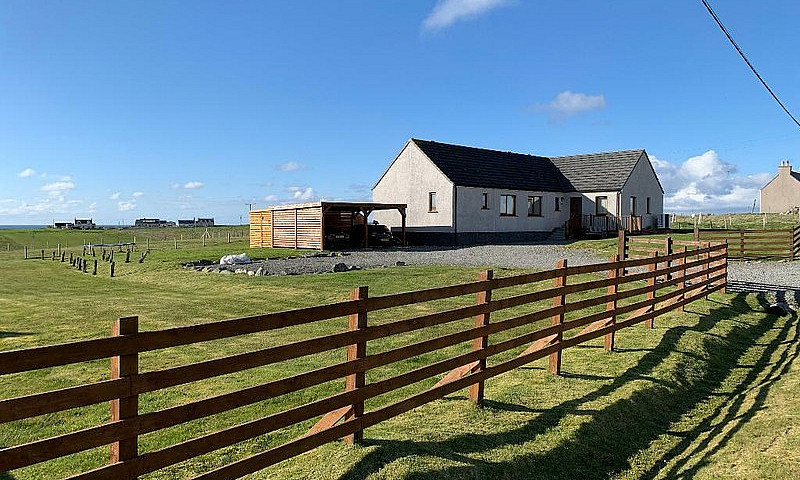 3 Bedroom House In M...