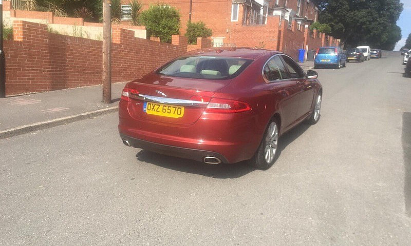 2010 10 Jaguar Xf 3....