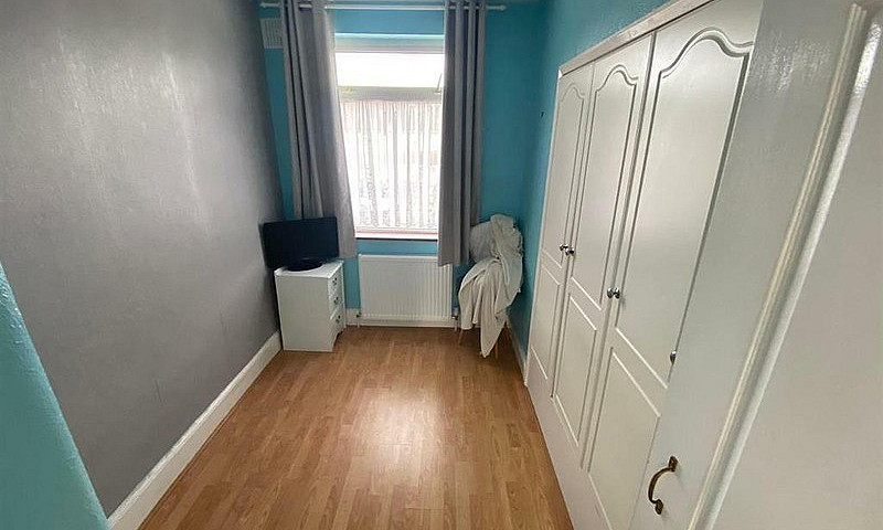 3 Bedroom House In M...