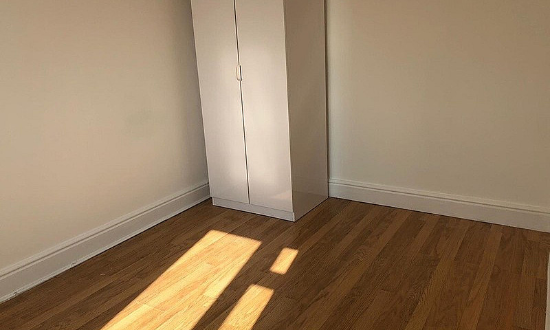 Spacious 2 Bed Flat ...