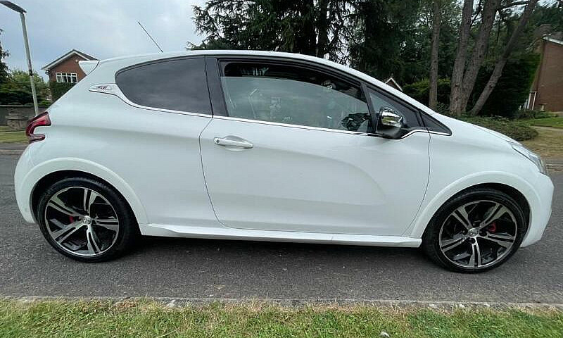 2016 Peugeot 208 Gti...