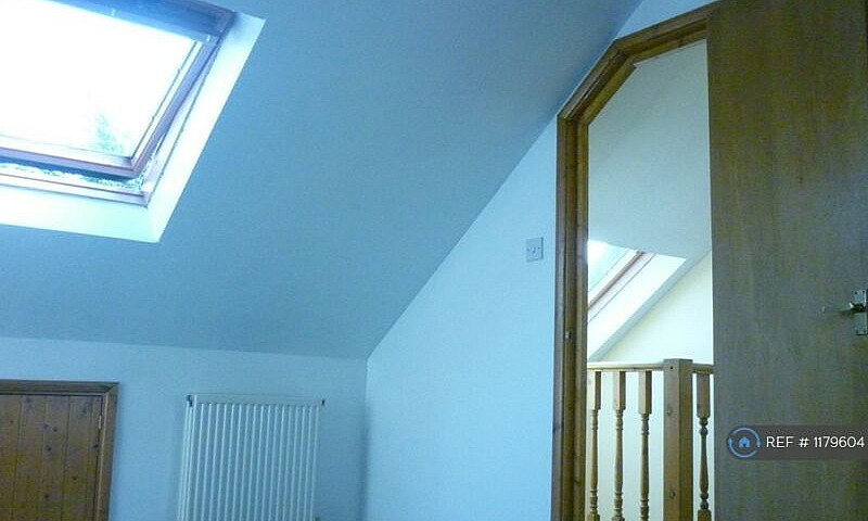 1 Bedroom In Crossfi...