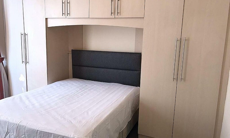 B16 Superb One Bed A...