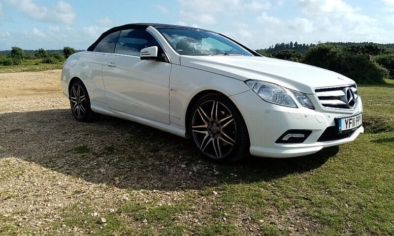 Mercedes-Benz E220 C...