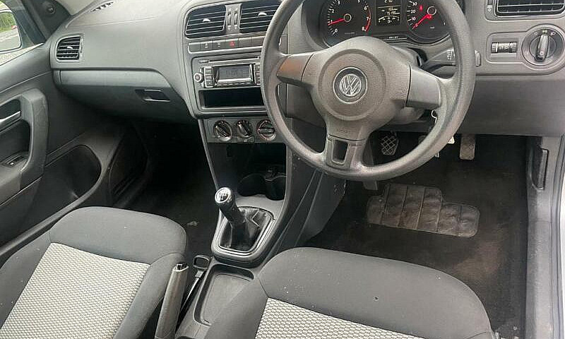 Volkswagen Polo 1 Ye...
