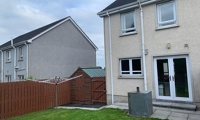 3 Bedroom Property T...