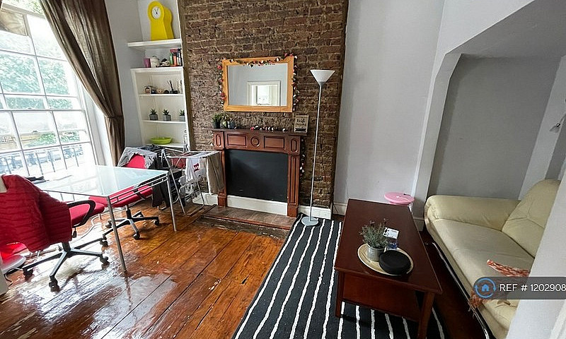 1 Bedroom Flat In Ca...