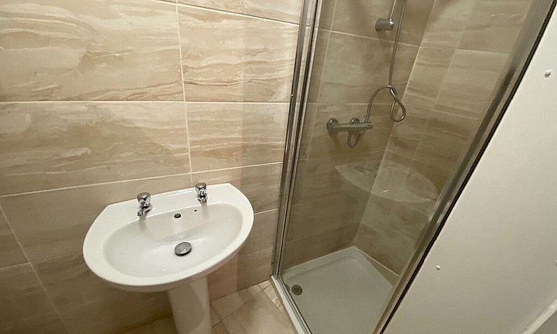 Four Bedroom House T...