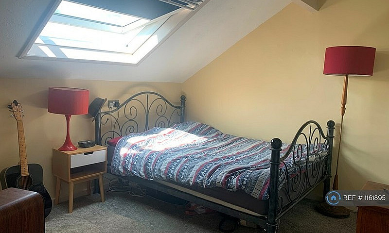 1 Bedroom In Cross F...