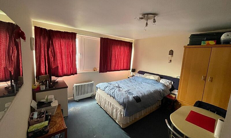 One Bedroom Flat Fir...