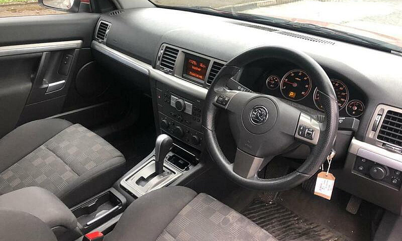 2008 Vauxhall Vectra...