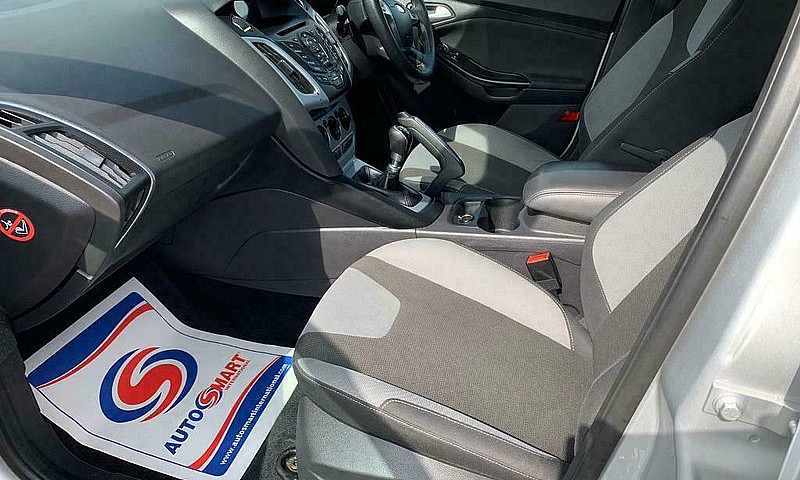 Ford Focus Zetec 1.6...