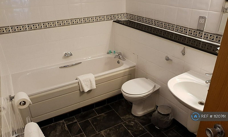 Studio Flat In Kegwo...