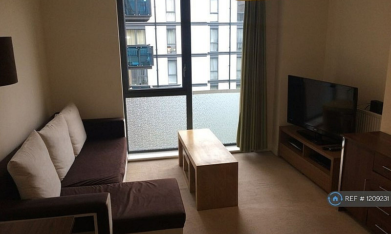 1 Bedroom Flat In Co...