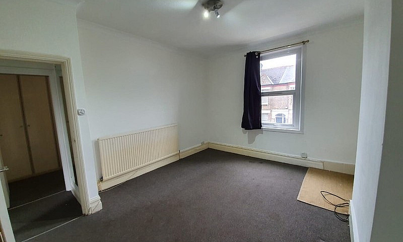 2Bed Flat To Let In ...