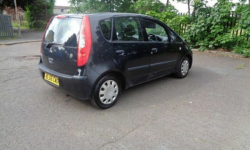 06 Mitsubishi Colt H...