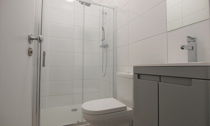 A Large Unique 1-Bed...