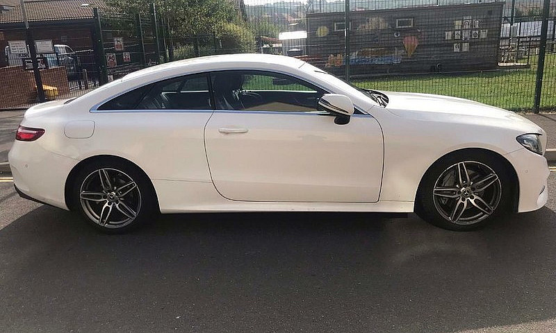 Mercedes-Benz E220 A...