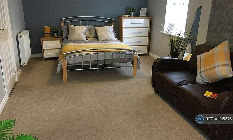 1 Bedroom In Hobby W...