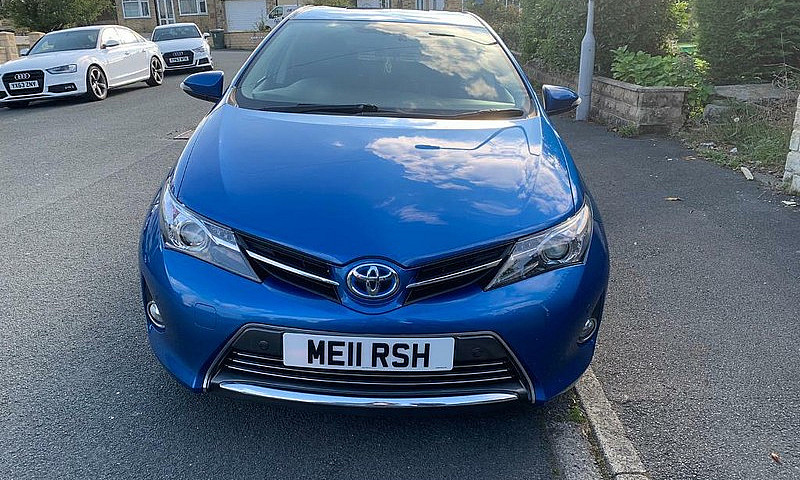 2013 Toyota Auris ...