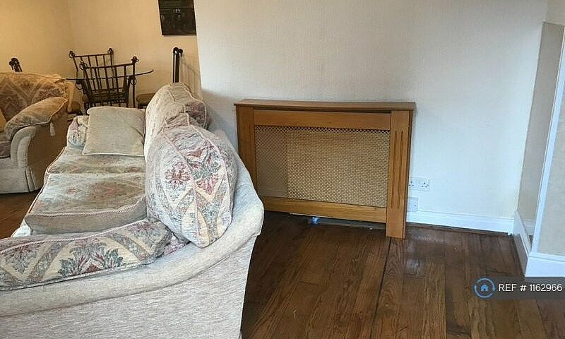 1 Bedroom House In H...