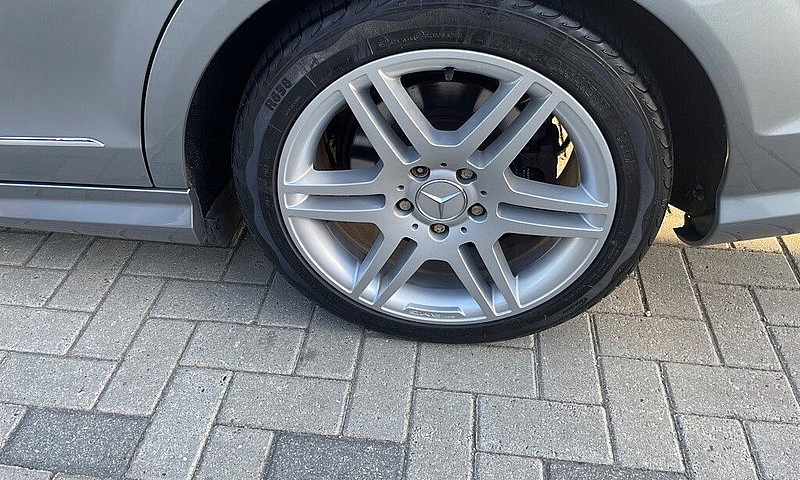 Mercedes-Benz, C Cla...