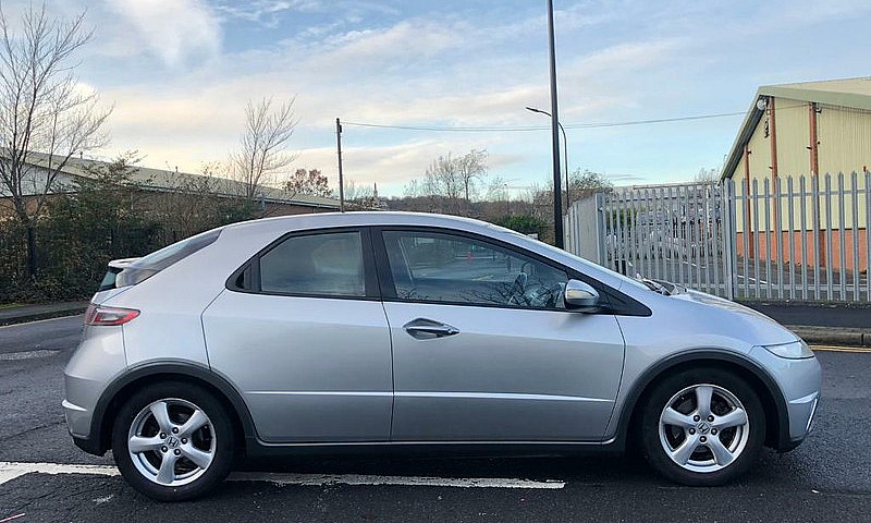 2011 Honda Civic 1.8...