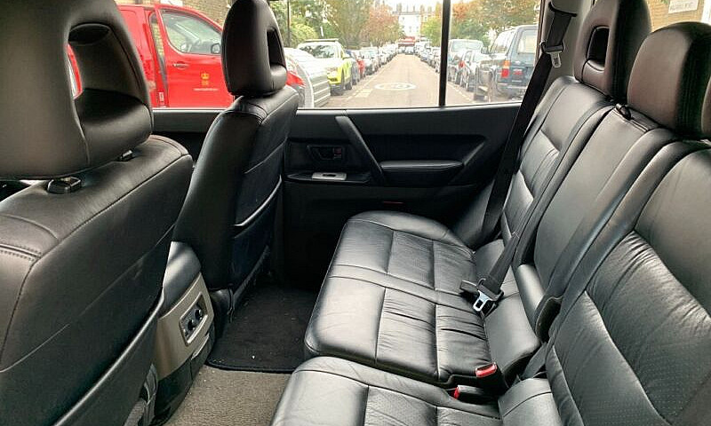 Mitsubishi Shogun, 5...