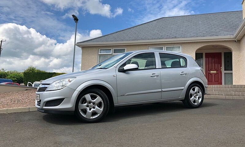 2008 Vauxhall Astra ...