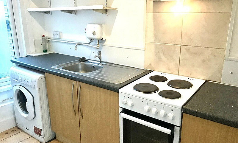Studio Flat To Let A...