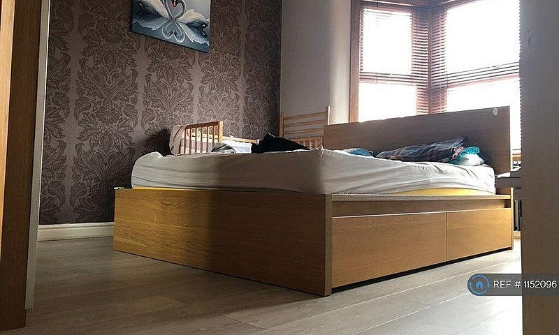 3 Bedroom House In P...