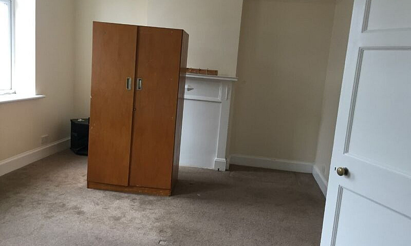 3 Bedroom Flat First...