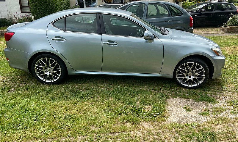 Lexus Is 220D...