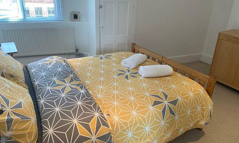 Beautiful Flat Avail...
