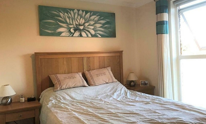 Lovely Modern 1 Bed ...