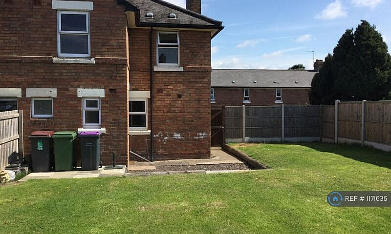 3 Bedroom House In E...