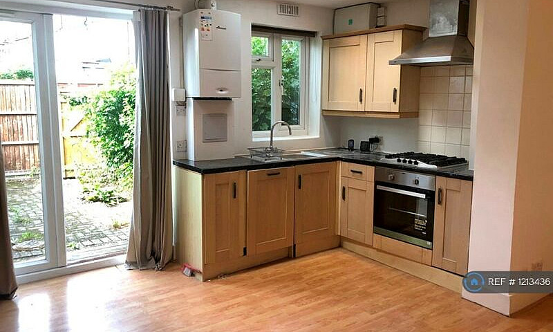 1 Bedroom Flat In Se...