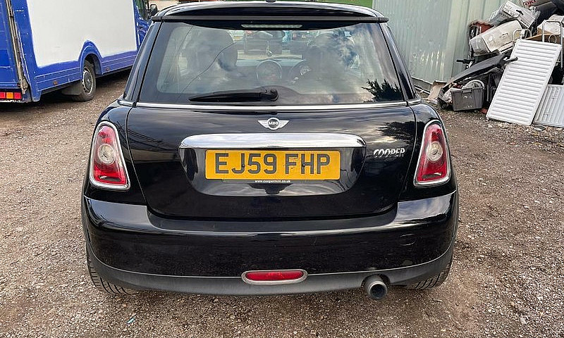 Mini Cooper 1.6 Auto...