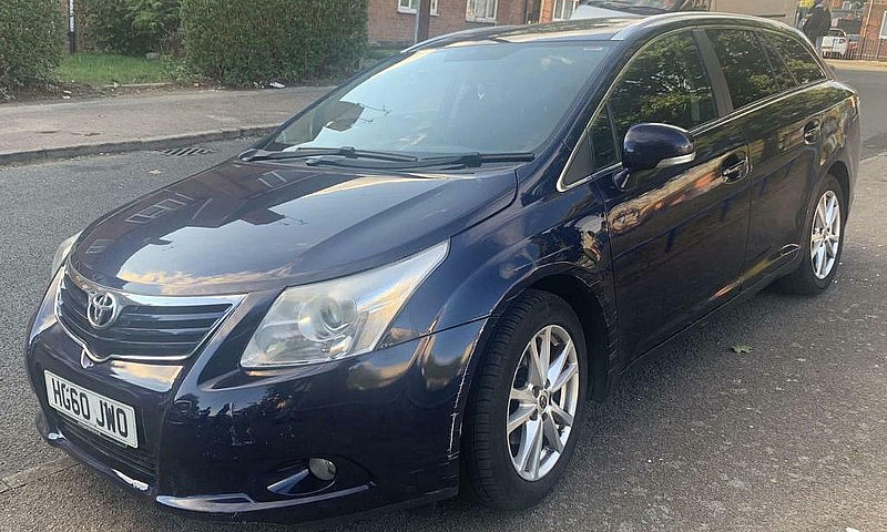 2011 Toyota Avensis ...