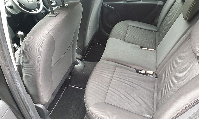 2010 60 Renault Clio...