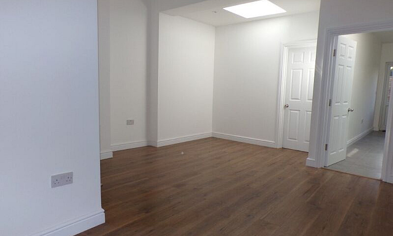 4 Bedroom, 4 Bathroo...