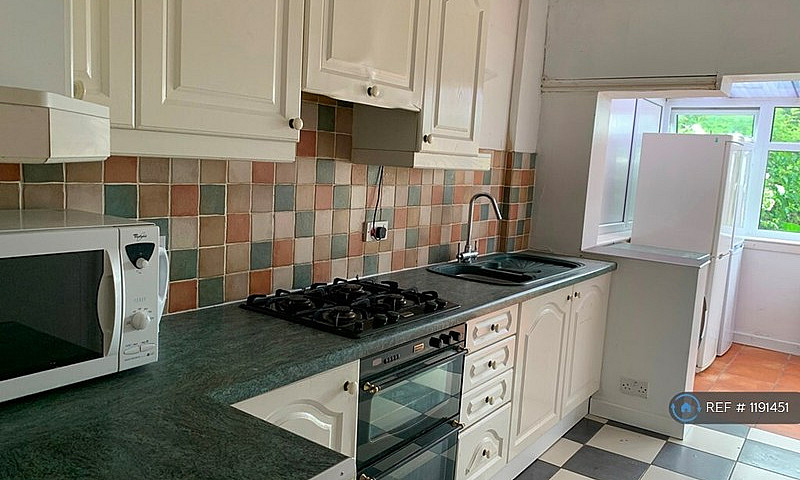 1 Bedroom In Terry R...