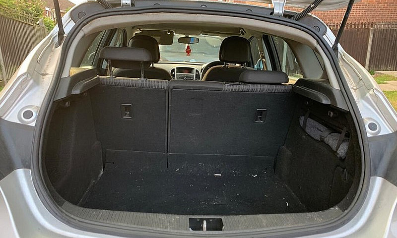 Vauxhall Astra Exclu...