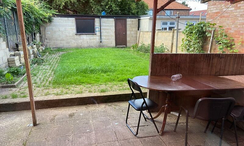 3/4 Bedroom House Wi...