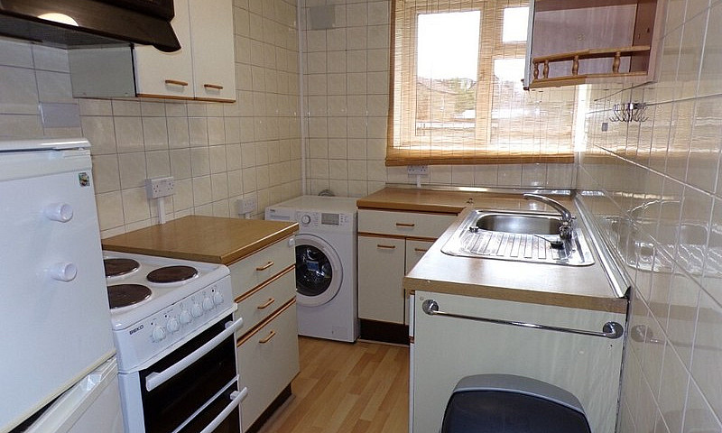  One Bedroom Ground ...