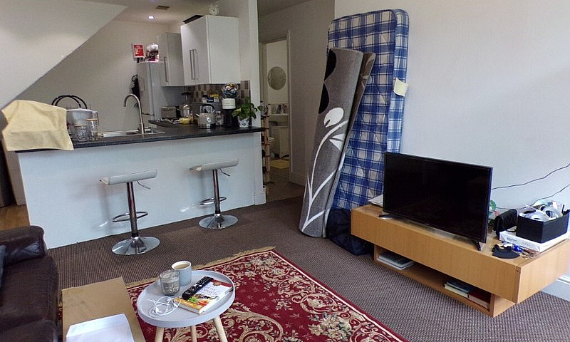 One Bedroom First Fl...