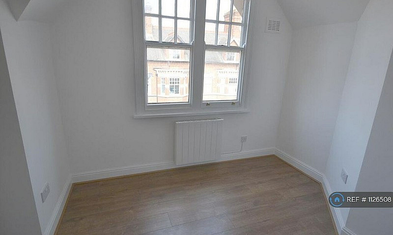 1 Bedroom Flat In Cr...