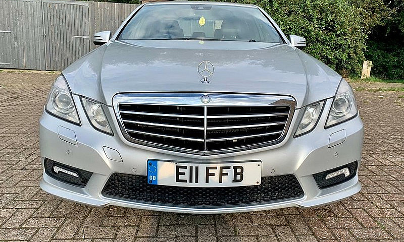 Mercedes-Benz E Clas...
